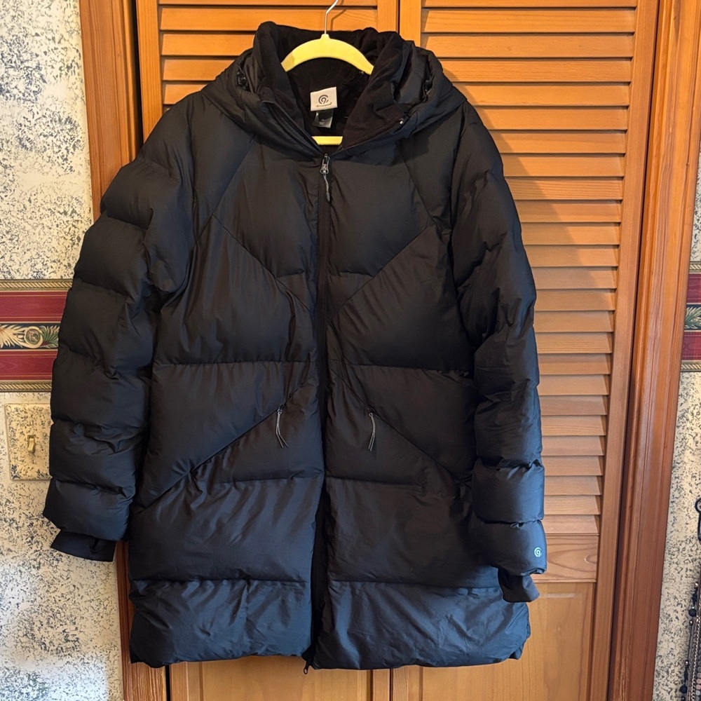 Champion Women's Black Puffer Coat